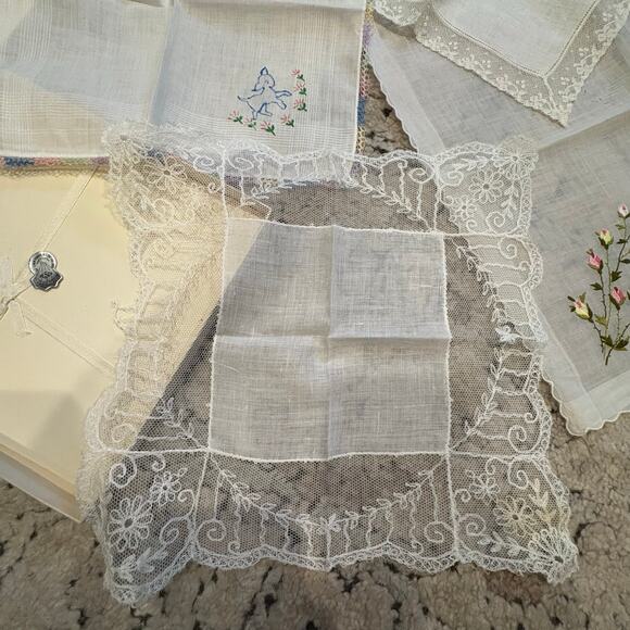 Desco Vintage Handkercheifs All Lace Linen Embroidered Square Box of 6 - Picture 6 of 11